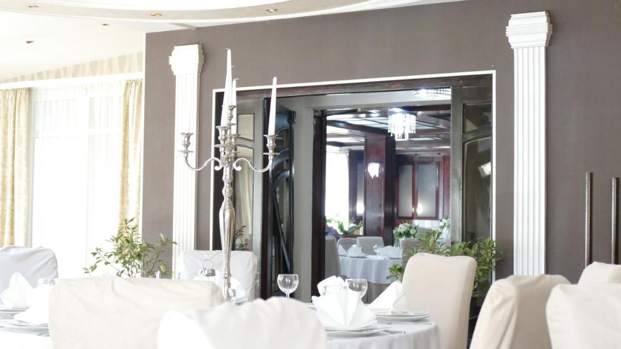 B&B Vila Bela Ruza สเรมสกา มิโตรวิตซา ภายนอก รูปภาพ